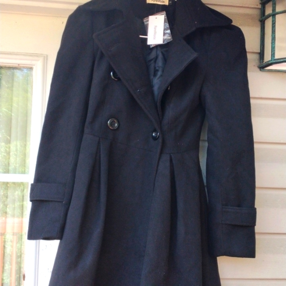 NWT Women Peacoat small